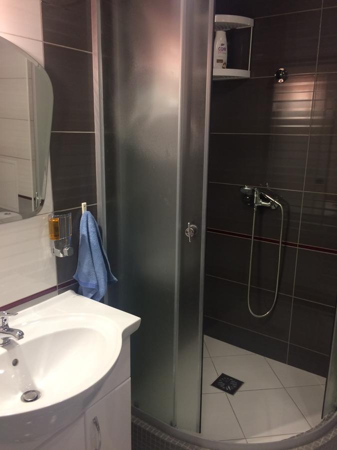 Ferienwohnung Kvartira V Tsientrie Briesta Brest Exterior foto